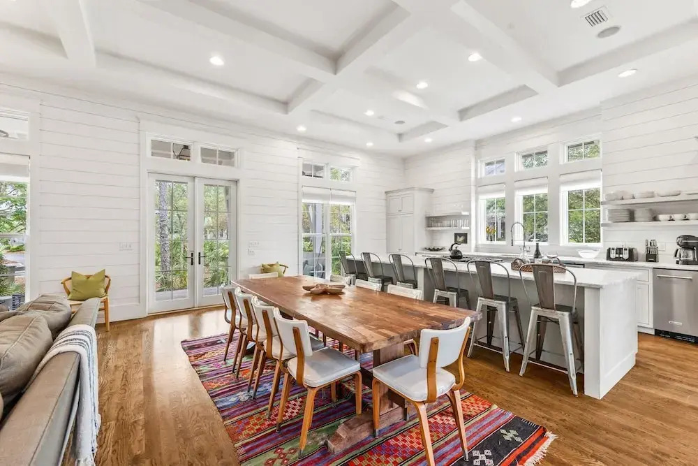 Pet Friendly Watercolor 4br Home In The Lake District 4 Bedroom Home by RedAwning
