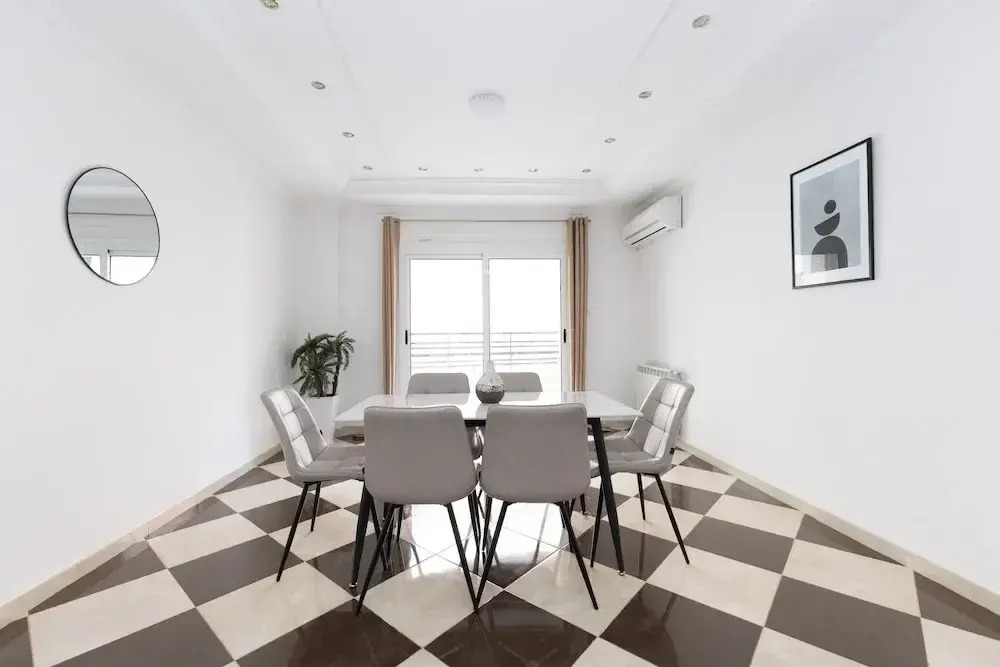Luxueux Appartement à Bir Mourad Raïs