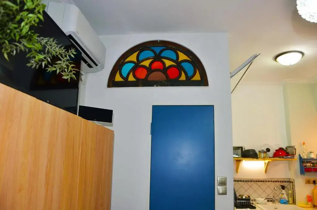 Mia's cozy flat in Ermou, 3 min from "Monastiraki"