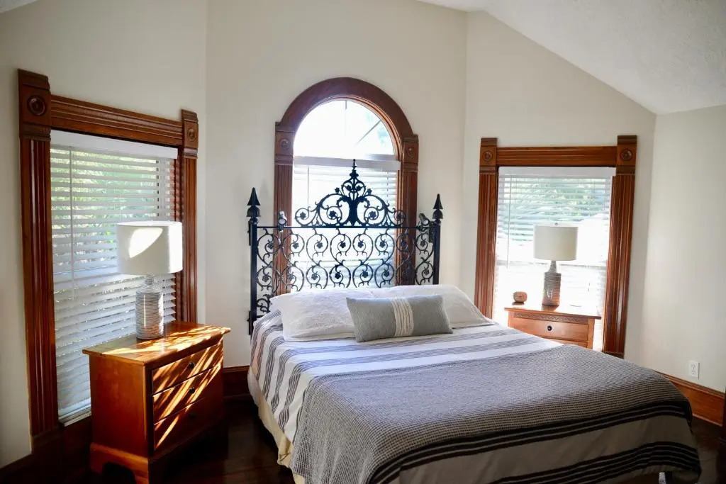 Brava House Bed and Breakfast