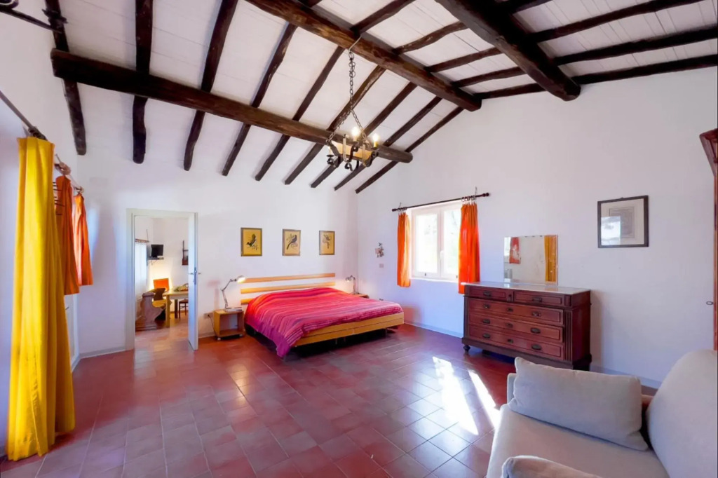 Villa Caterina 450 meters from the beach with sea view immersed in the quiet of the hill-VILLA CATERINA SANT'ANDREA