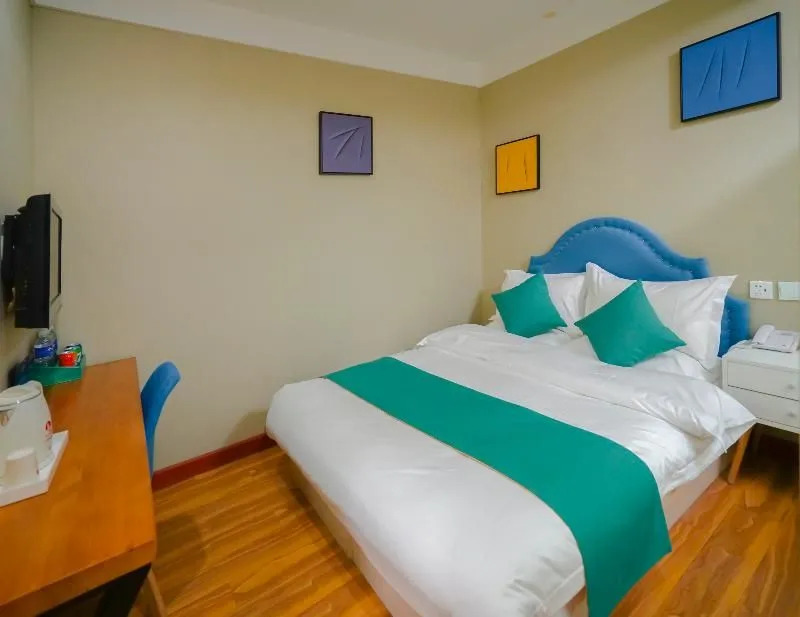 Peking Uni Hotel (Shijingshan Wanda Plaza)