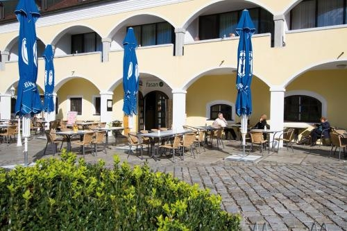 Schloss Kirchham Appartement - & Wellnessanlage