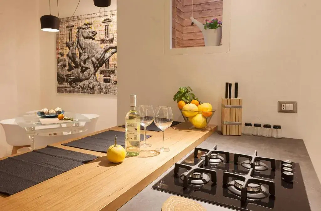 Cavour16 Suite