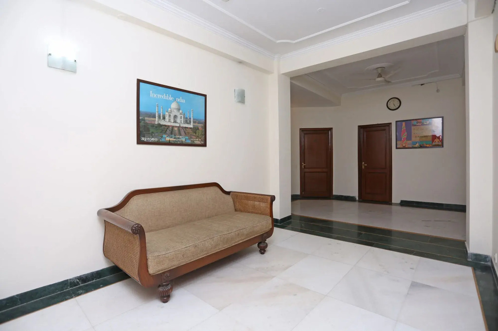 OYO 545 the Abode