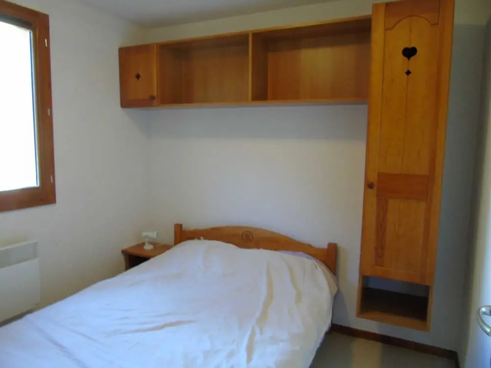 Lou Services Apartment I23 LSI 001