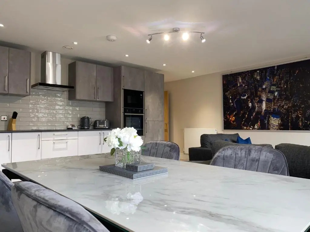 Roomotel - Sir Robert Peel Court