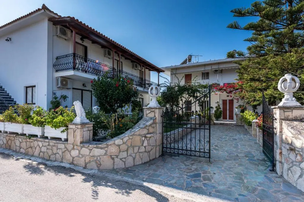 Avouris Studios