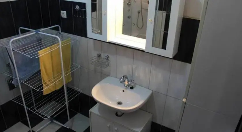 Apartment Deni