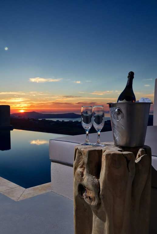 North Santorini - A Luxury Spa Hotel