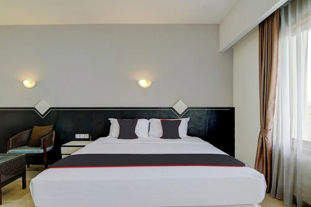 Townhouse Oak Pekanbaru near Mall Pekanbaru formerly Hotel Grand Sahara