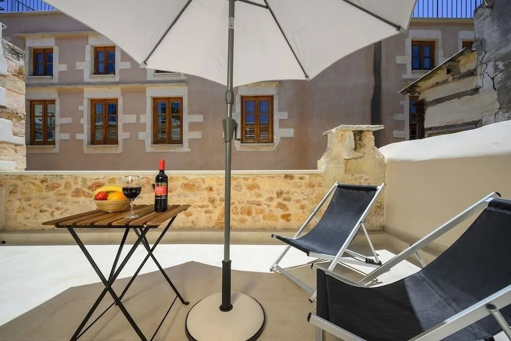 Penny's House - Suite With Terrace