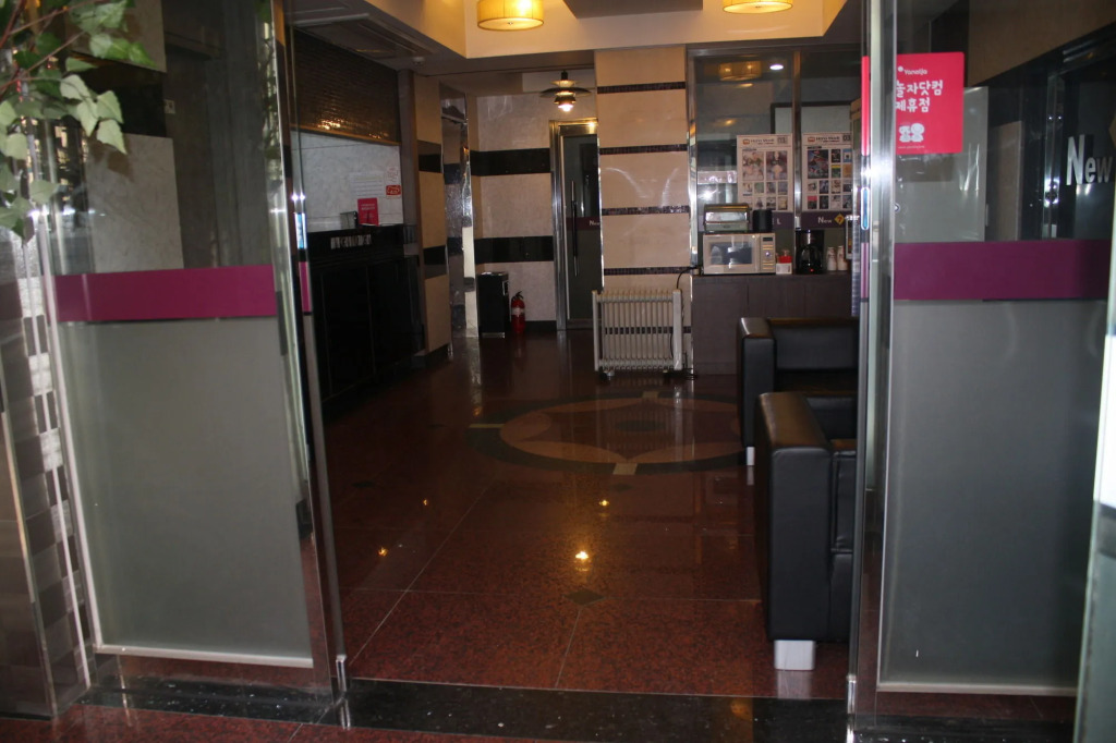 New Seven Hotel
