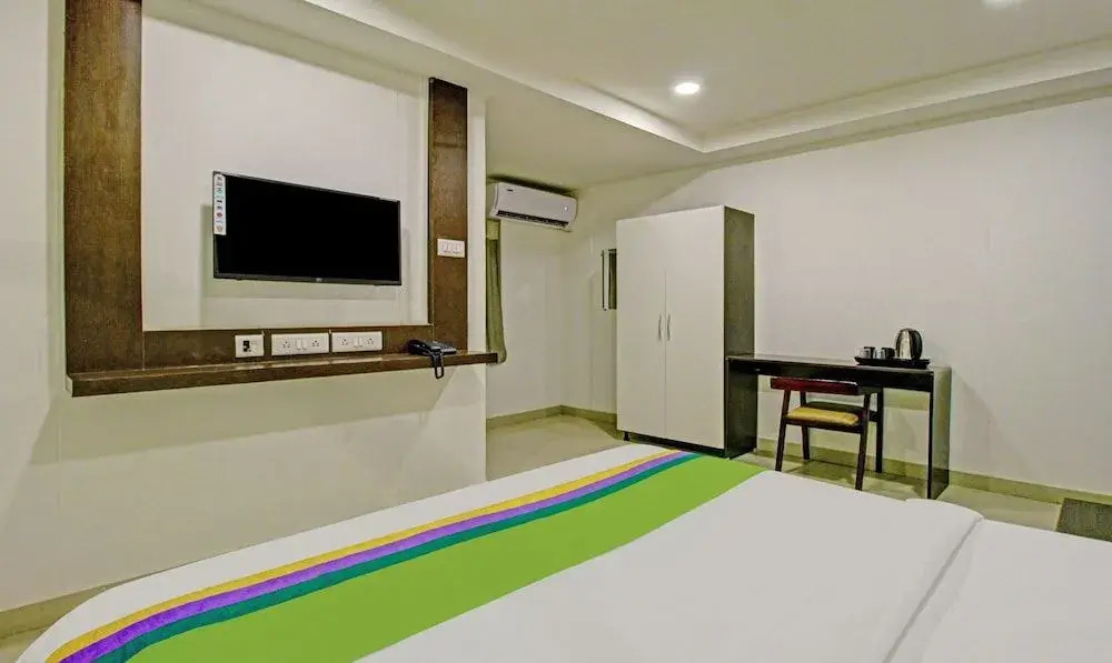 Treebo Trend Blue Dawn Hotels Gachibowli