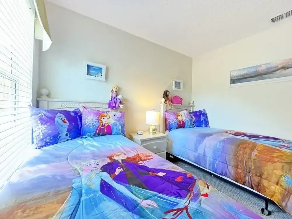 Golden Beach Villa 6 Bedroom Home by RedAwning
