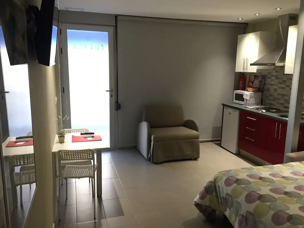 Apartamentos Turisticos Maria Guerrero