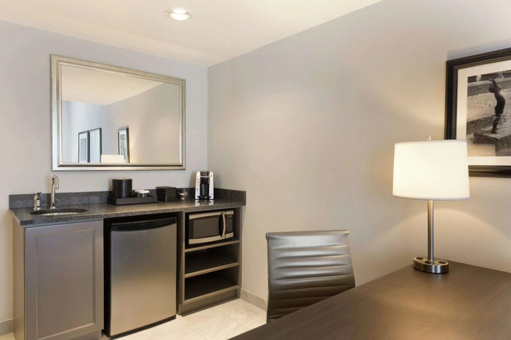 Embassy Suites Charlotte/Ayrsley
