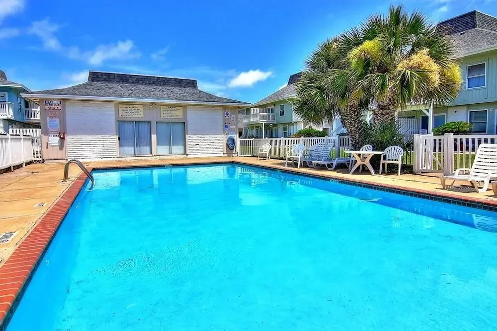 El Cortez Condominiums #105 2 Bedrooms 2 Bathrooms Condo