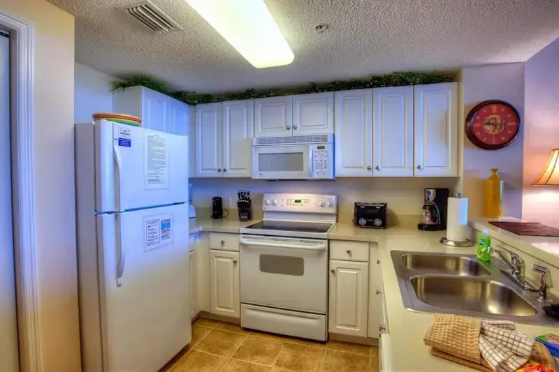 Majestic Beach Resort 1-903