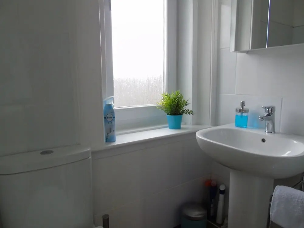 Snug - Krayr Apartment