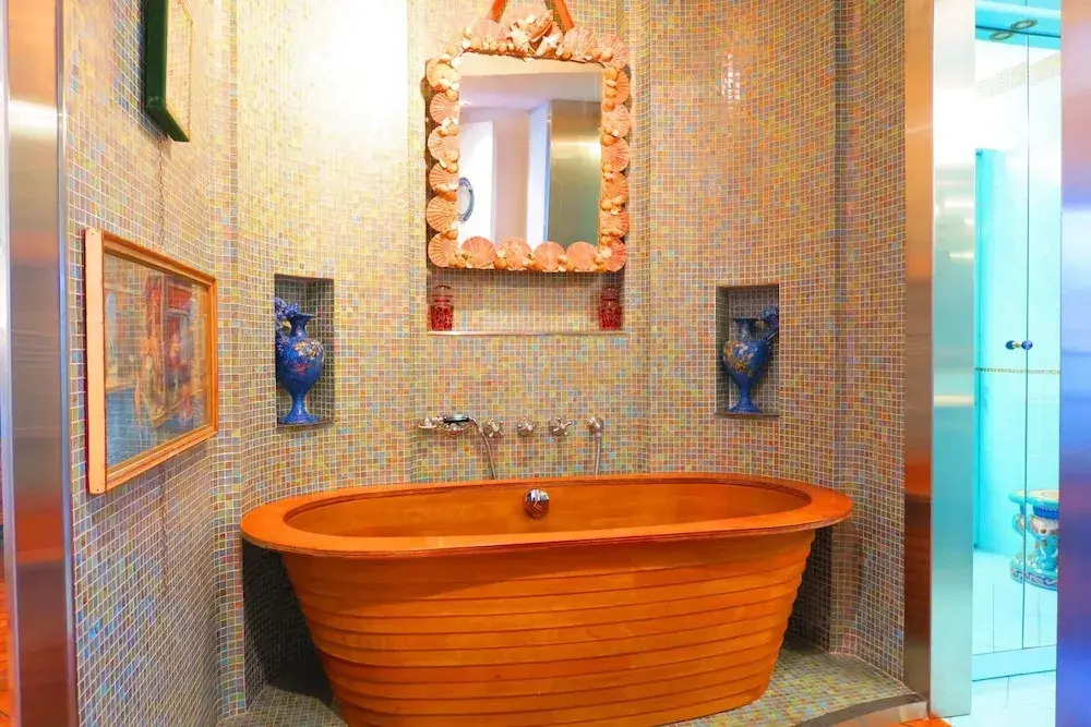 Le Bateau du Royal Luxembourg by Nestor&Jeeves