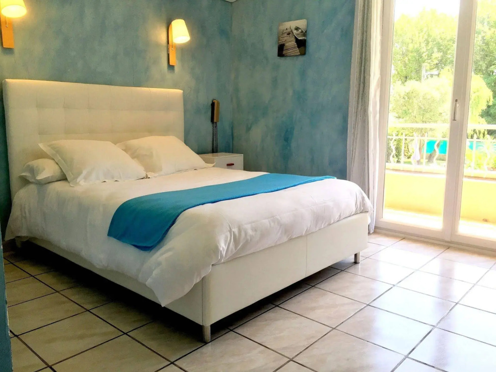 Logis Hôtel Le Clement V