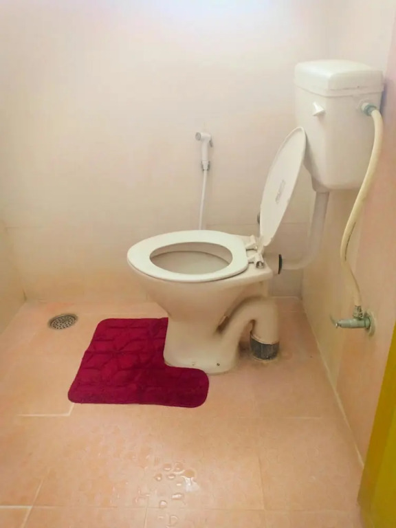 Transit Dorms - Hostel