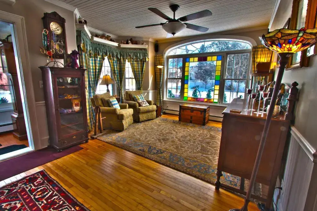 Phineas Swann Inn & Spa