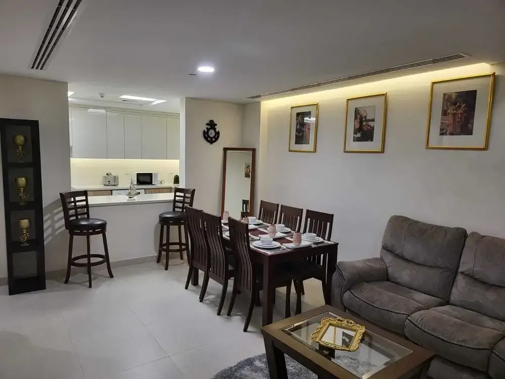 401 Luxury 2Bhk Apartment With Maid Room