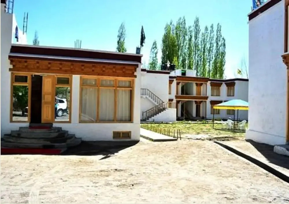 Hunder Resort