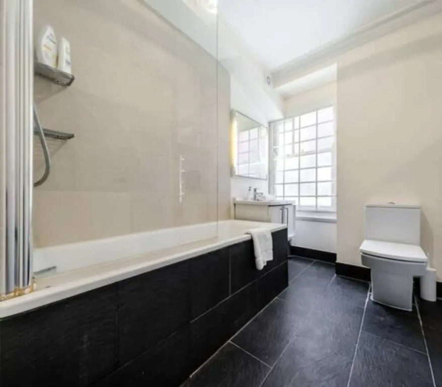 Cosy 2 Bedroom Apartment in Bayswater