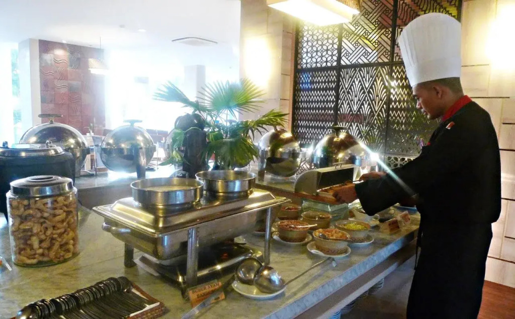 Lombok Raya Hotel