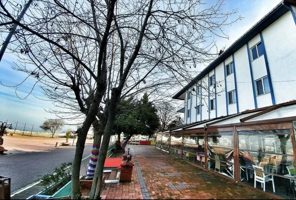 Saymoz Hotel