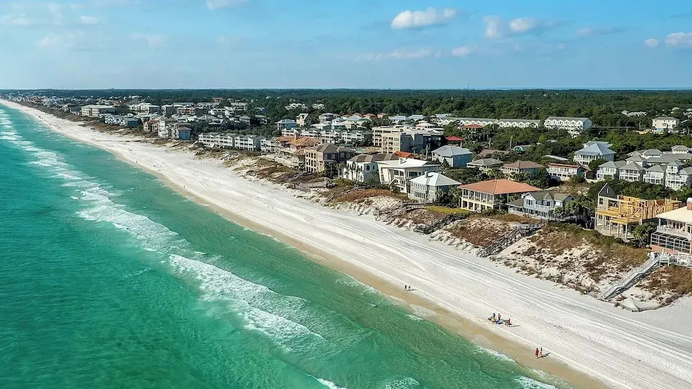 Beach Cottage w/ Backyard Oasis - Quiet Neighborhood in BMB