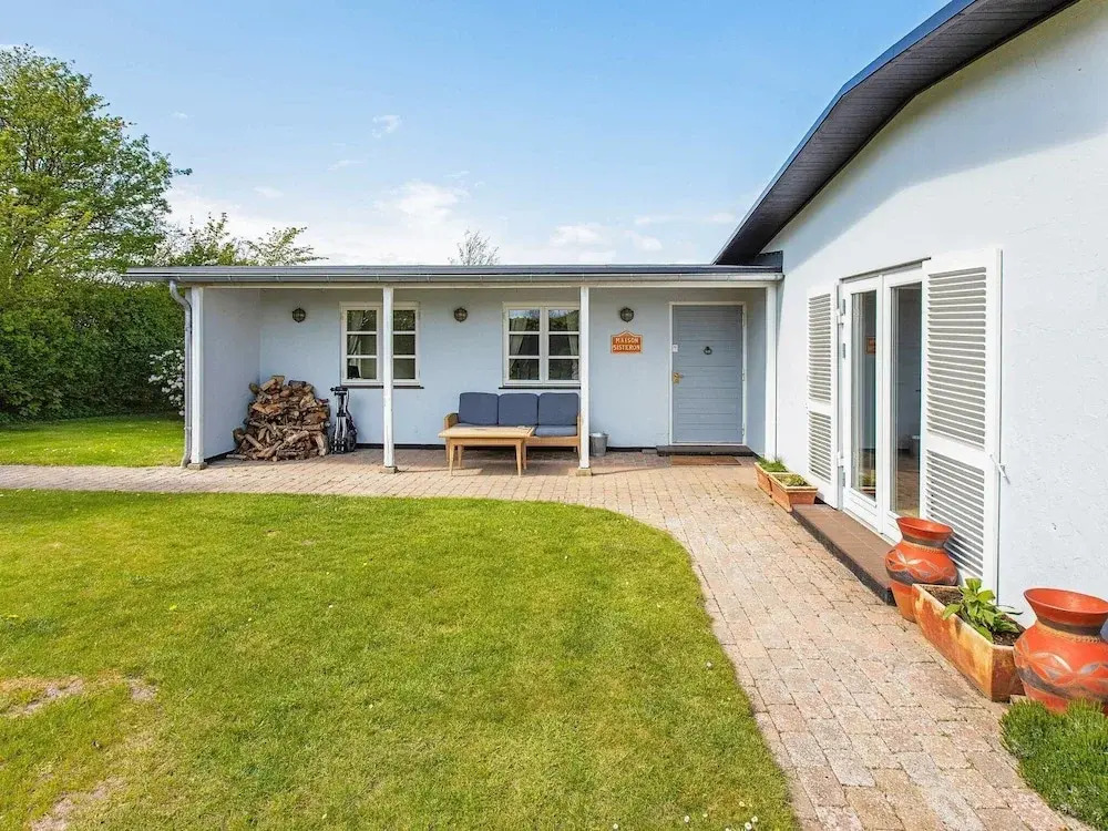 Scenic Holiday Home in Hovedstaden near Sea