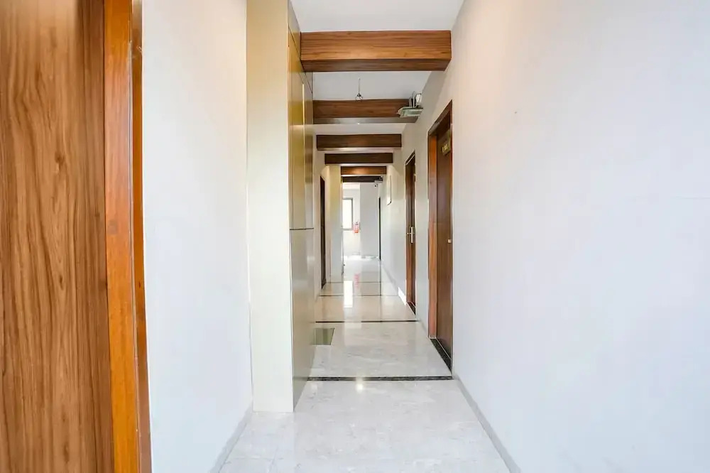 Fabhotel Swaraj