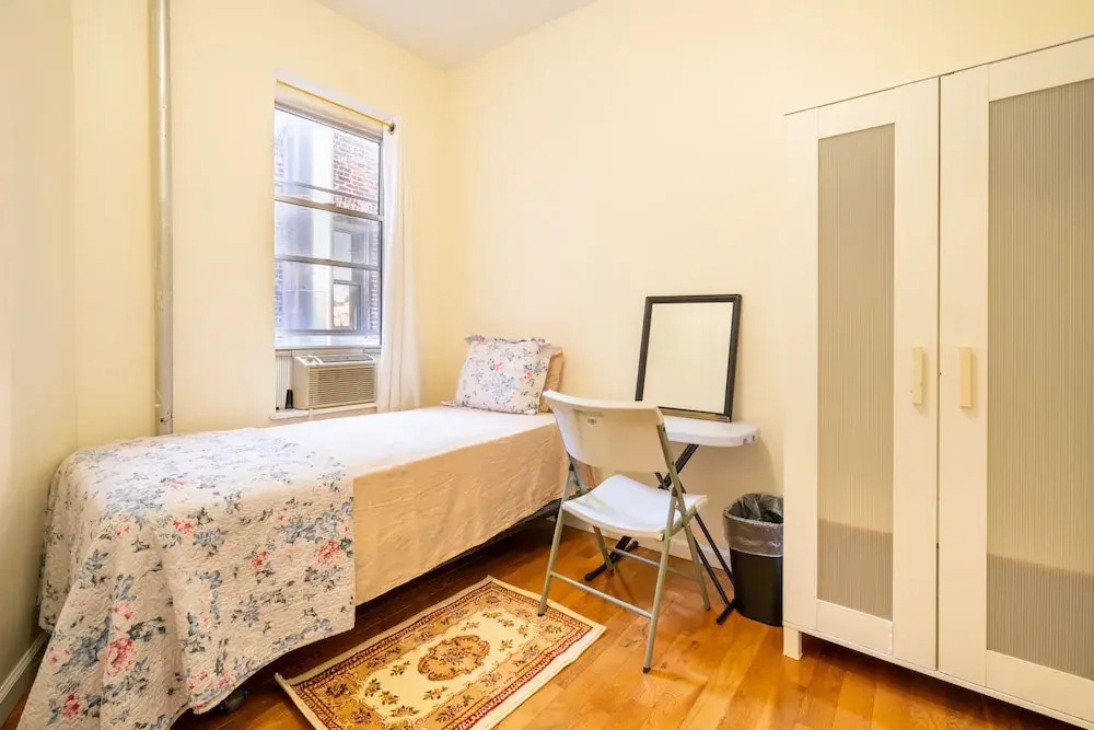 Empire Blvd Guest House
