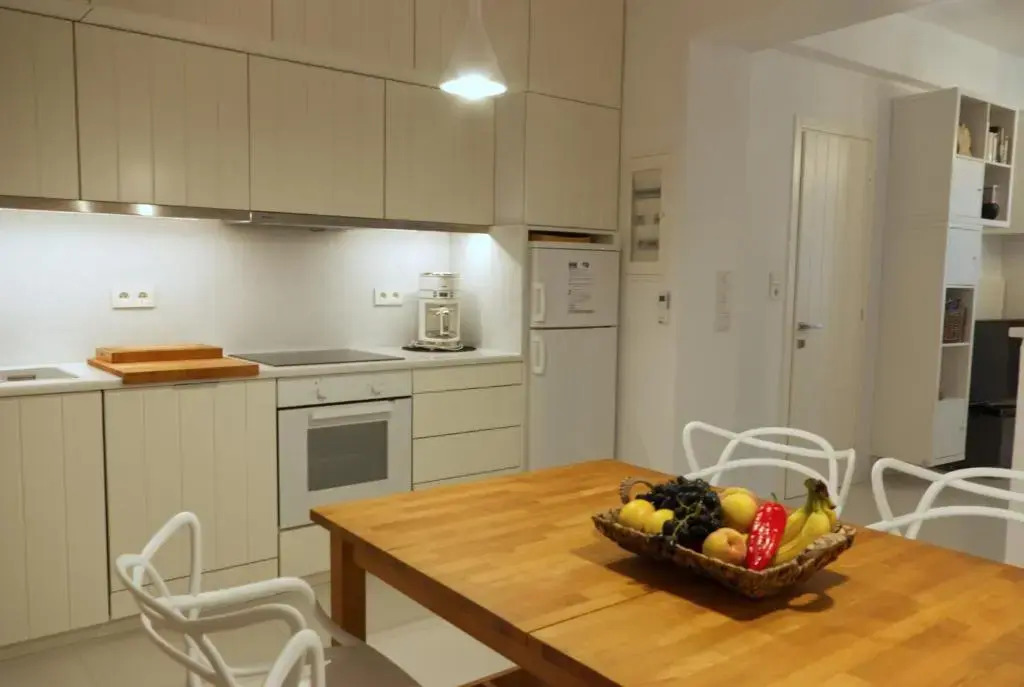 White cycladic town house with sea vew