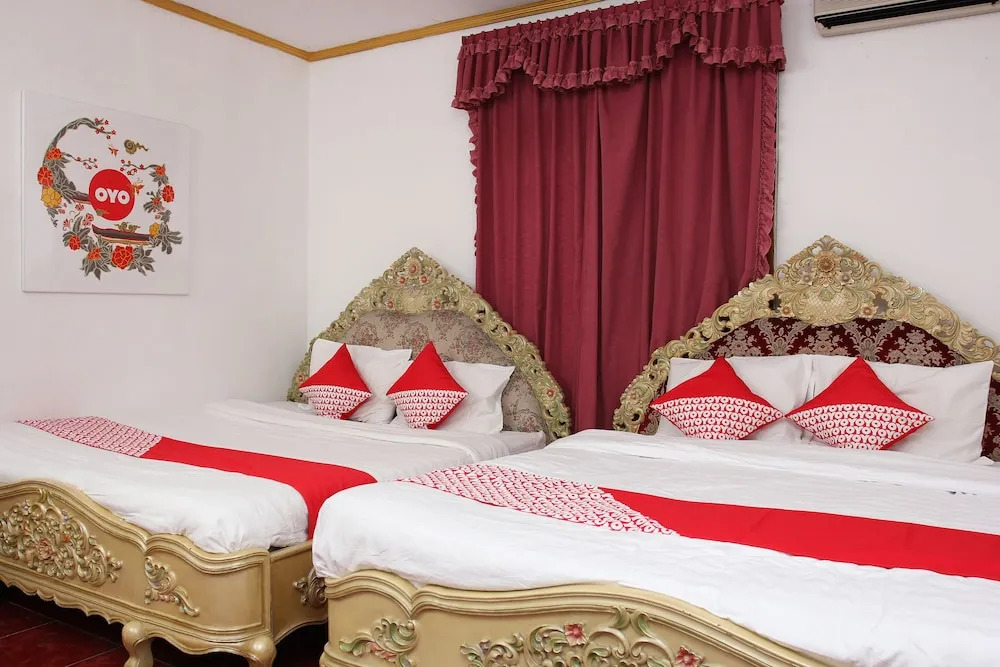 OYO 392 Hotel Mawar Saron