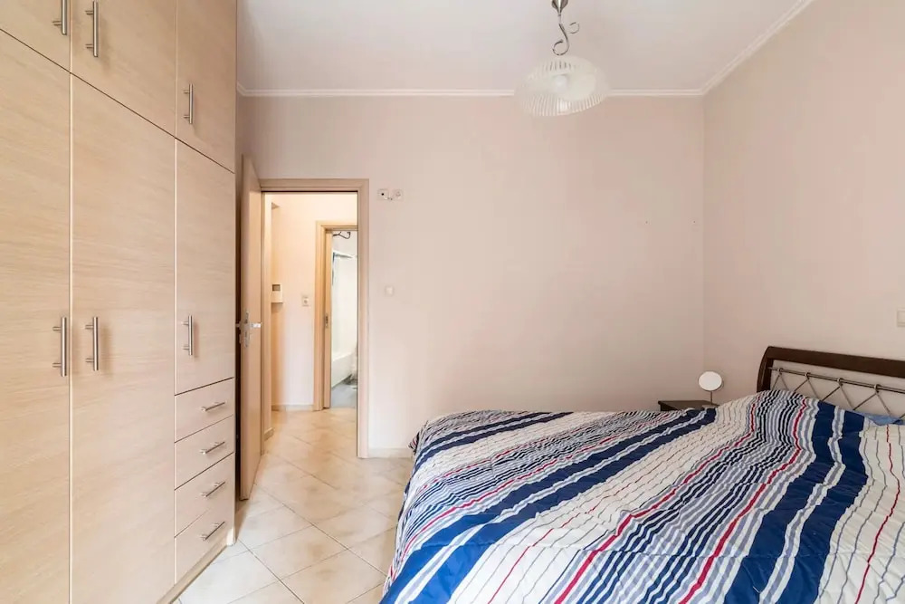 "whole House in Kolonos, Centre of Athens"