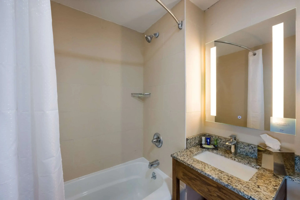 Sleep Inn Bronx - Soundview
