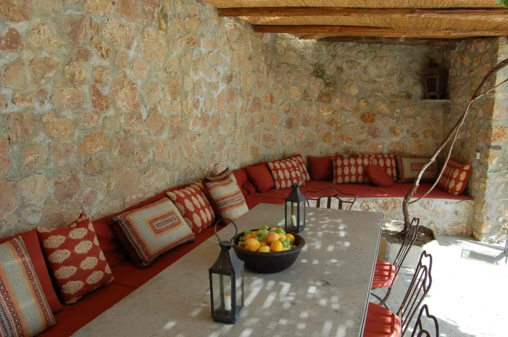 Rustic and bright villa with private pool overlooking the sea.-VillaOlivastri