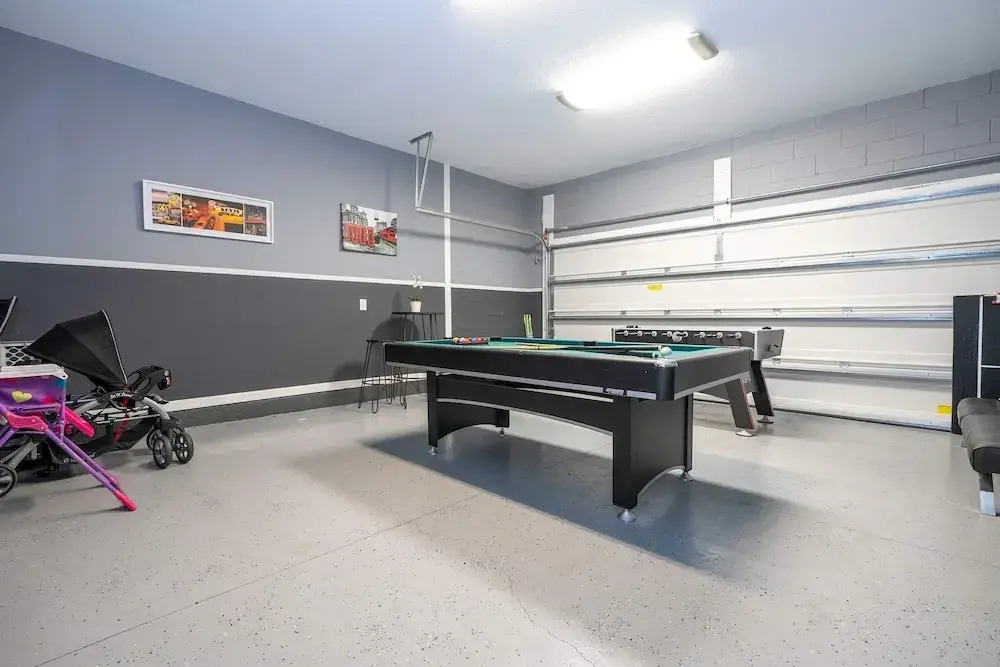 Beautiful 5 Bed Home in Solara With Private Pool
