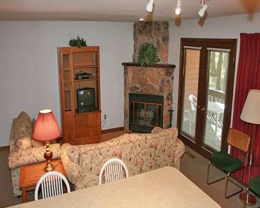 Wolf Run Manor At Treasure Lake