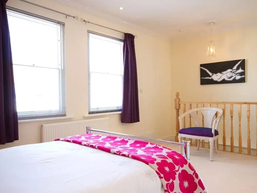 Devonshire House Holiday Flats