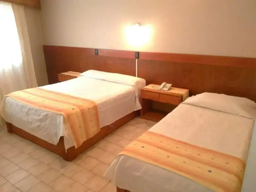 Camino Real Hotel