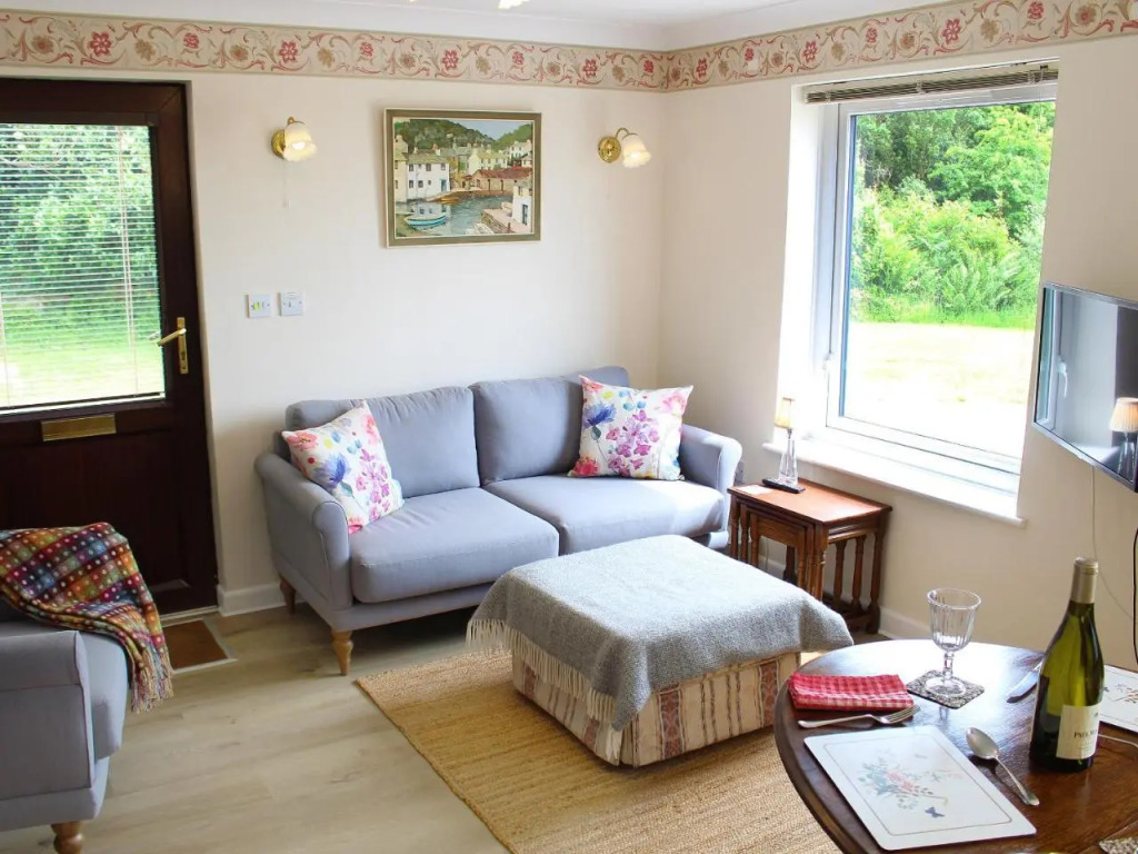 Pendower Apartment