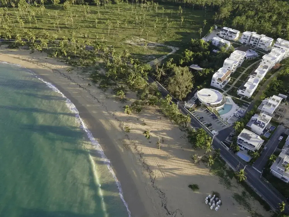 New Beachfront Penthouse Punta Popy