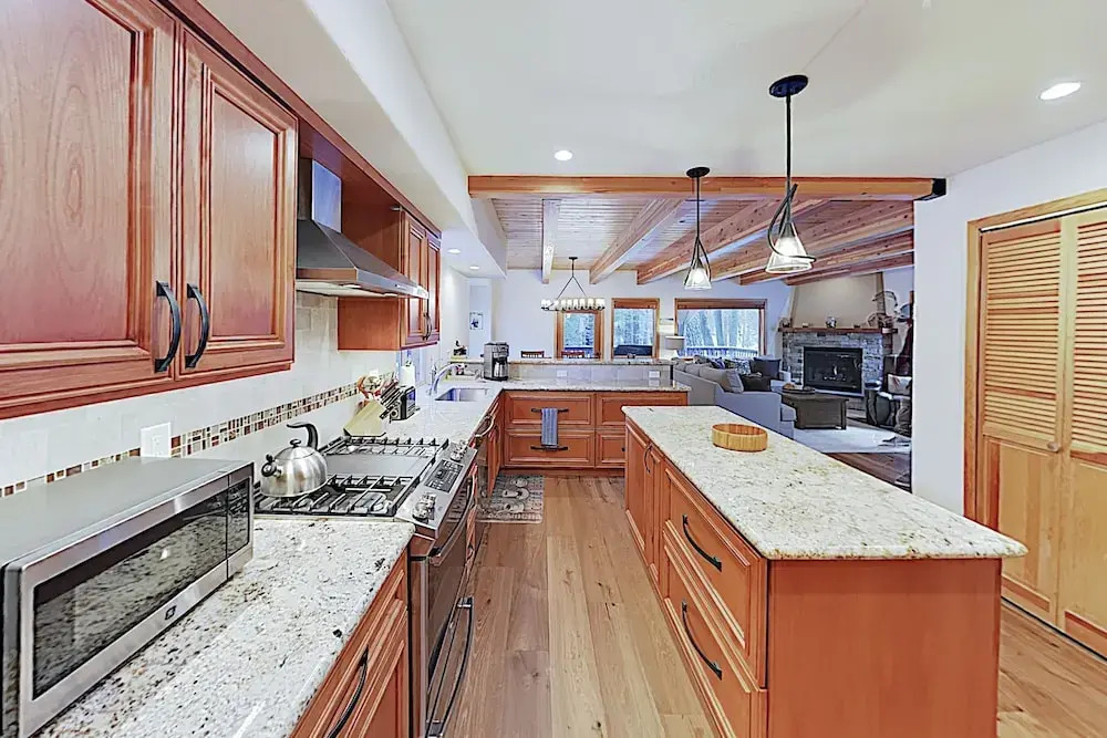 Updated Lodge-Style Home w/ Prime Donner Location! home