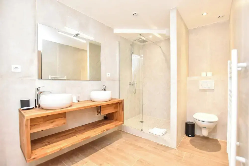 Cosy Apartment for 10 People